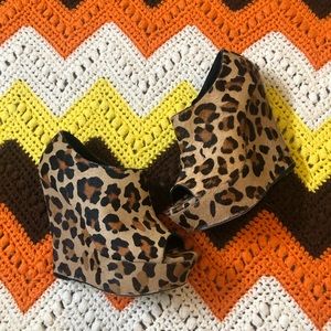 Steve Madden leopard wedges